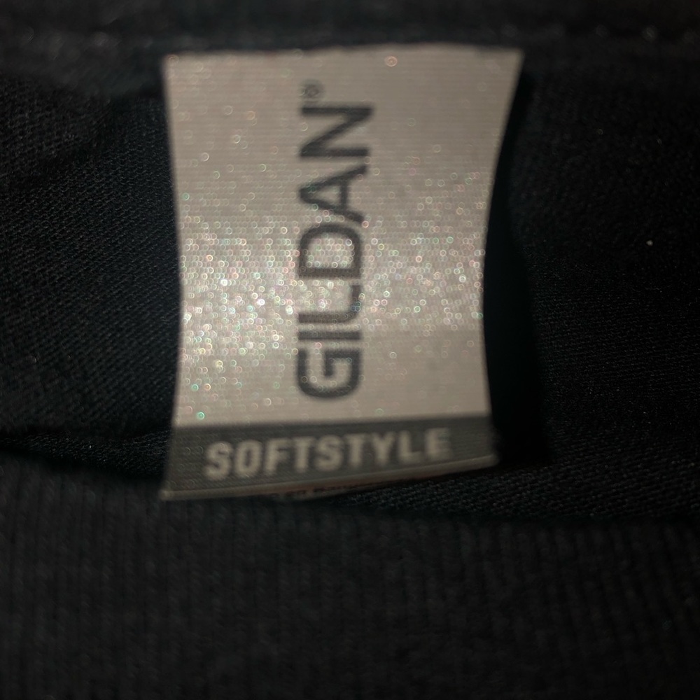 Gildan Softstyle Black short sleeve shirt “Love You More” print. Size S/P/CH - Picture 4 of 5